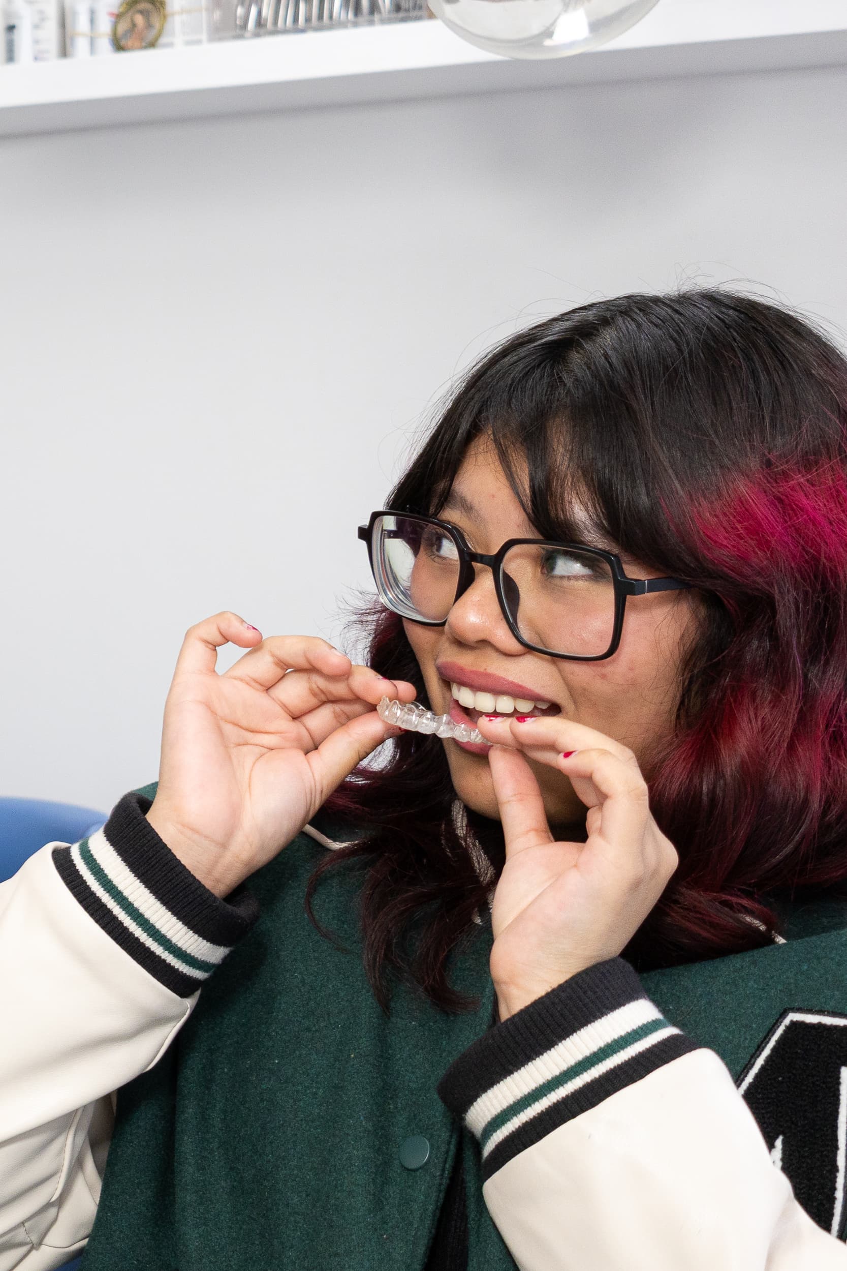 Brackets Estéticos y Alineadores Invisibles - Image 3