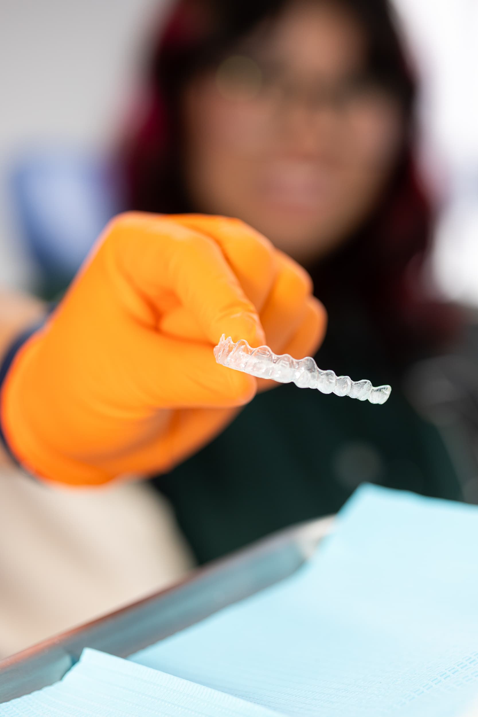 Brackets Estéticos y Alineadores Invisibles - Image 4